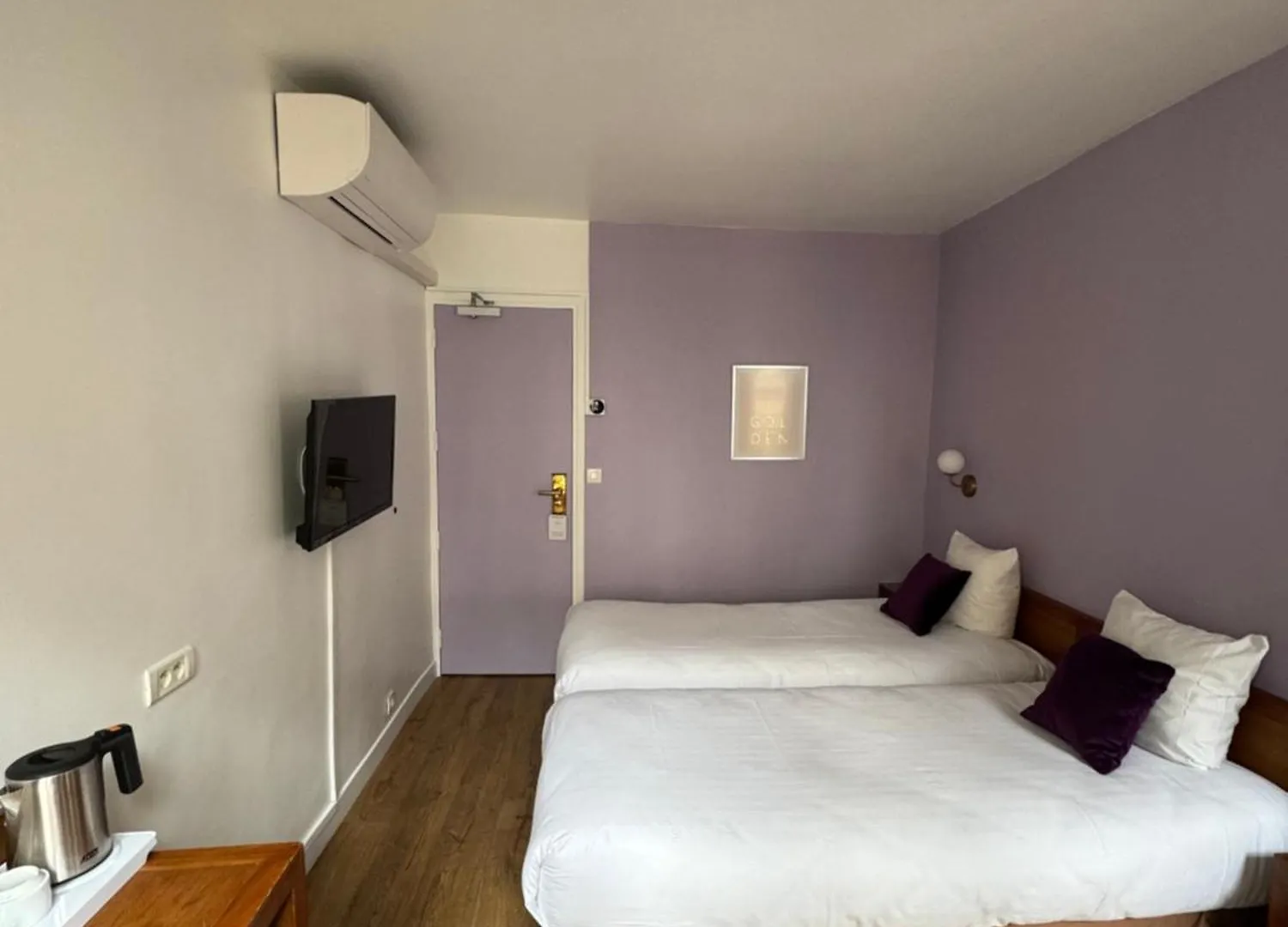 *** Hotel Hôtel Du Leman Paris França